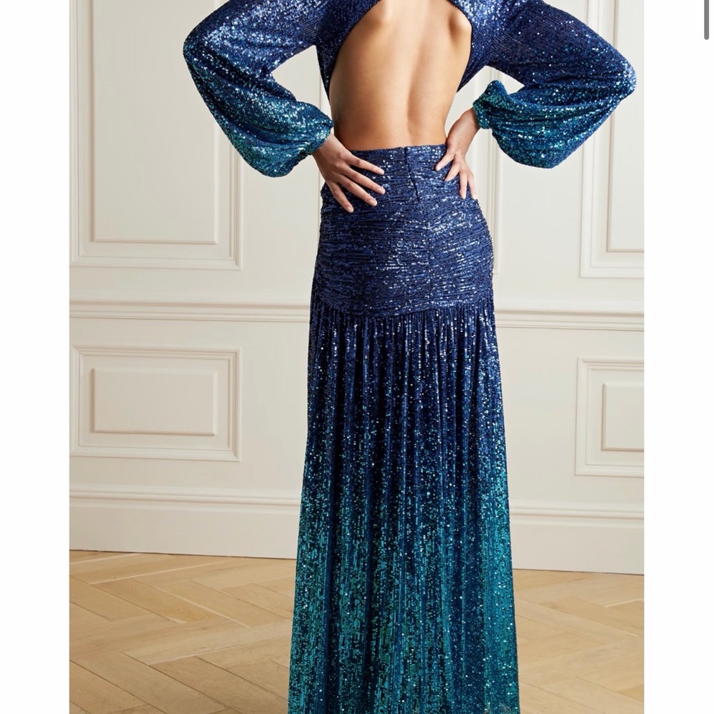 PatBO Alessandra Ambrioso Ombre Sequin
Gown in High Tide. Size Small NWT - Picture 3 of 7